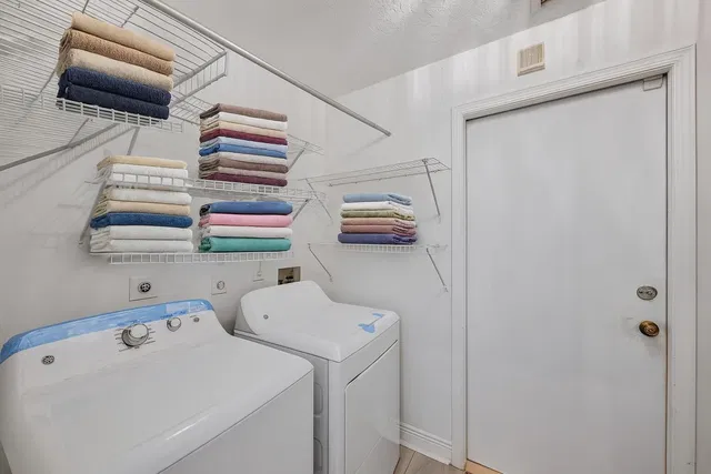 Residence photo 86