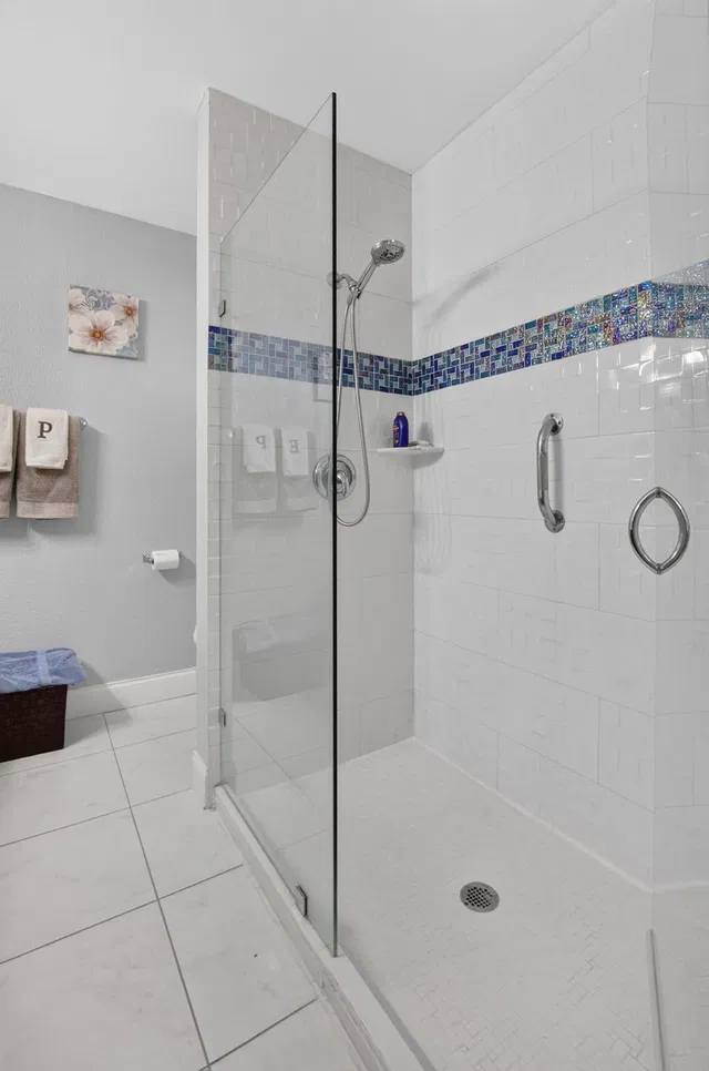 Residence photo 32
