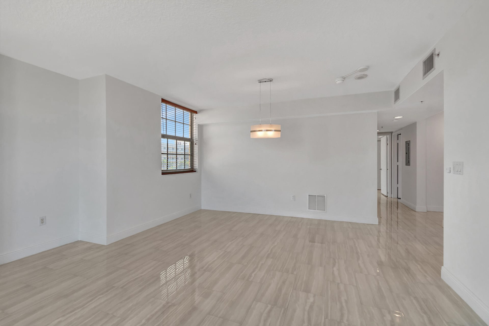 610 Clematis Unit 524 photo 13