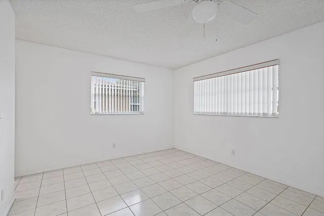  Residence photo 10