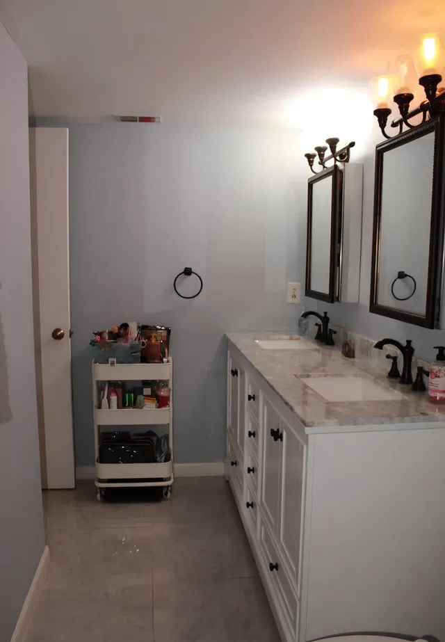 Unit 204 photo 9