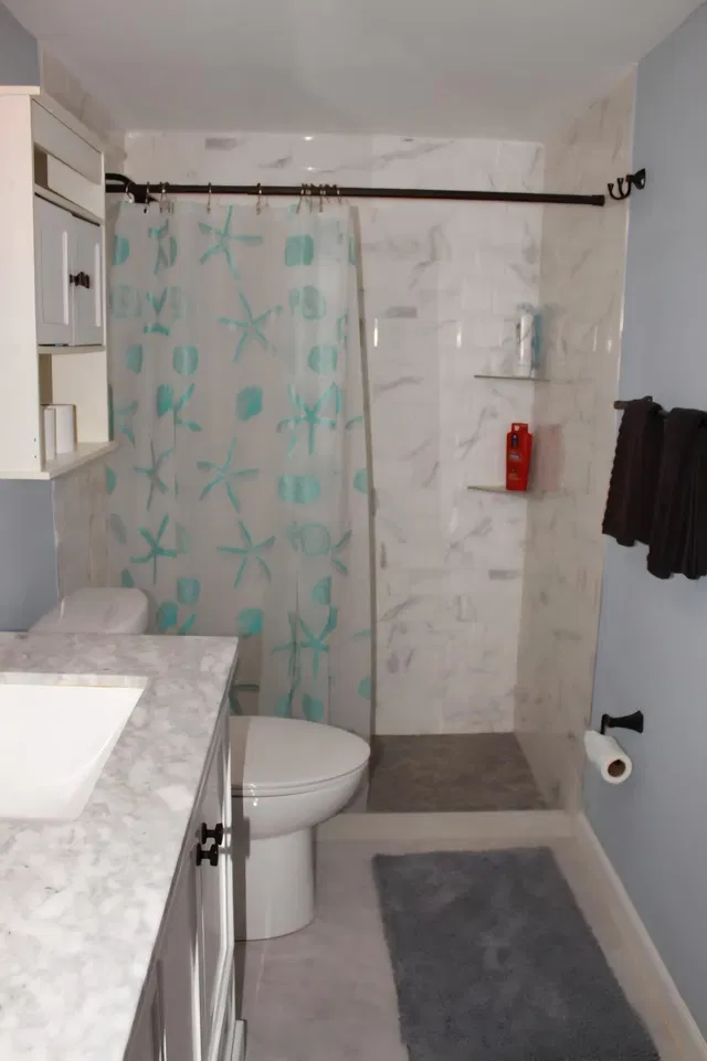 Unit 204 photo 11