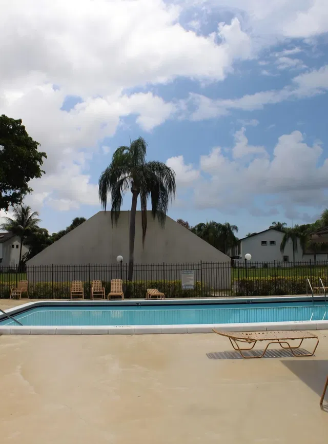 Unit 204 photo 21