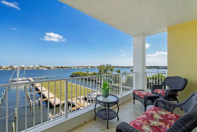 Windward Cove Lantana Unit 524 photo 6