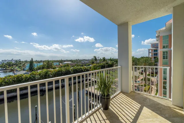 Windward Cove Lantana Unit 524 photo 11