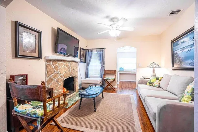  Residence photo 14