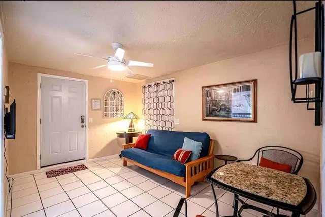  Residence photo 20