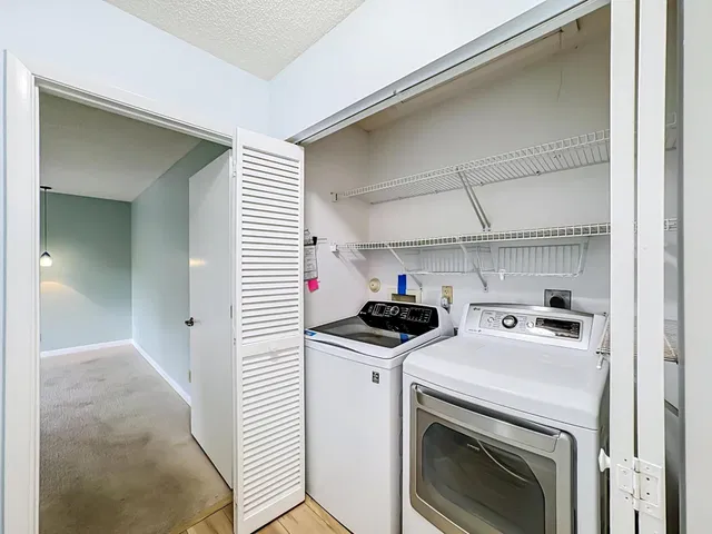 Residence photo 14