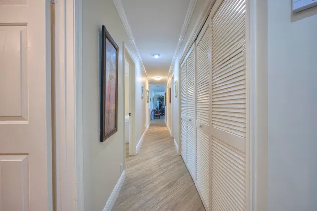Unit 14 photo 27