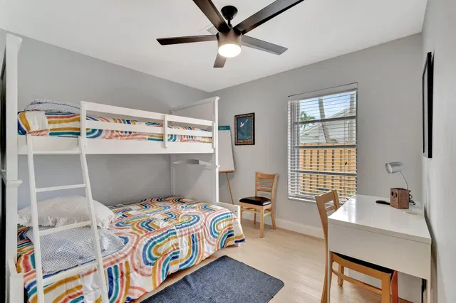 Residence photo 25
