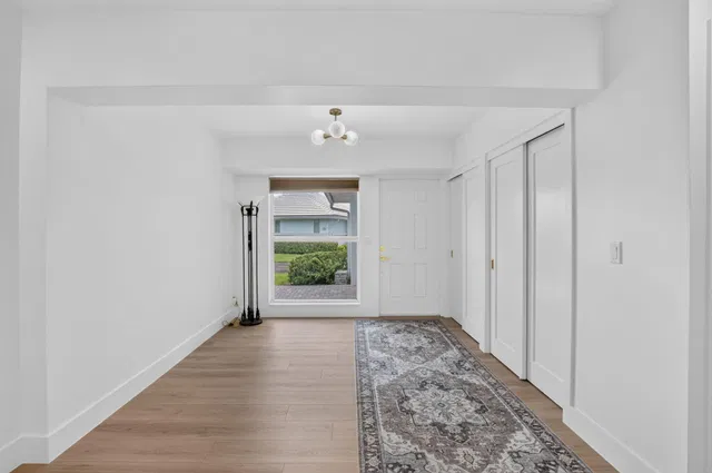 Residence photo 3