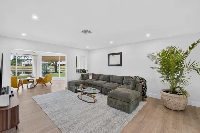 Residence photo 6