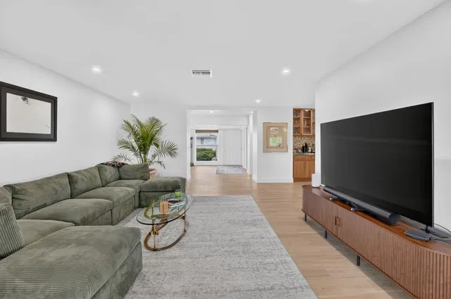 Residence photo 7