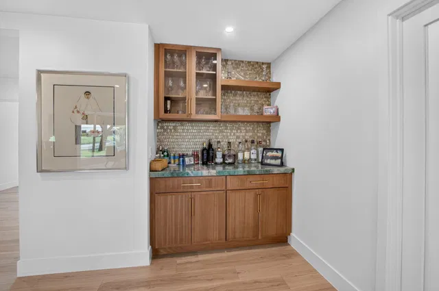 Residence photo 9