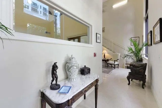 Two City Plaza Unit 117 photo 3