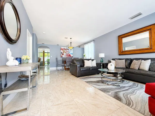 Residence photo 7