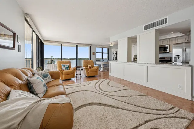 Singer Island Unit B7c photo 9