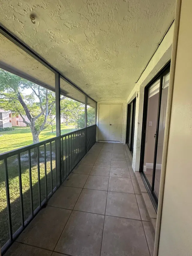 Unit A206 photo 11