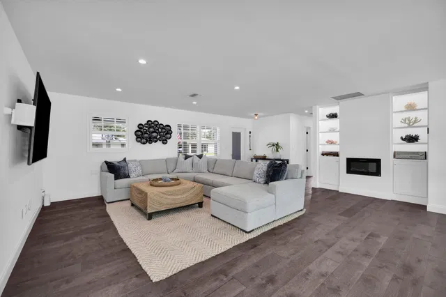 Residence photo 8