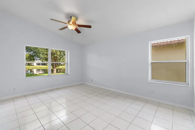 Residence photo 9