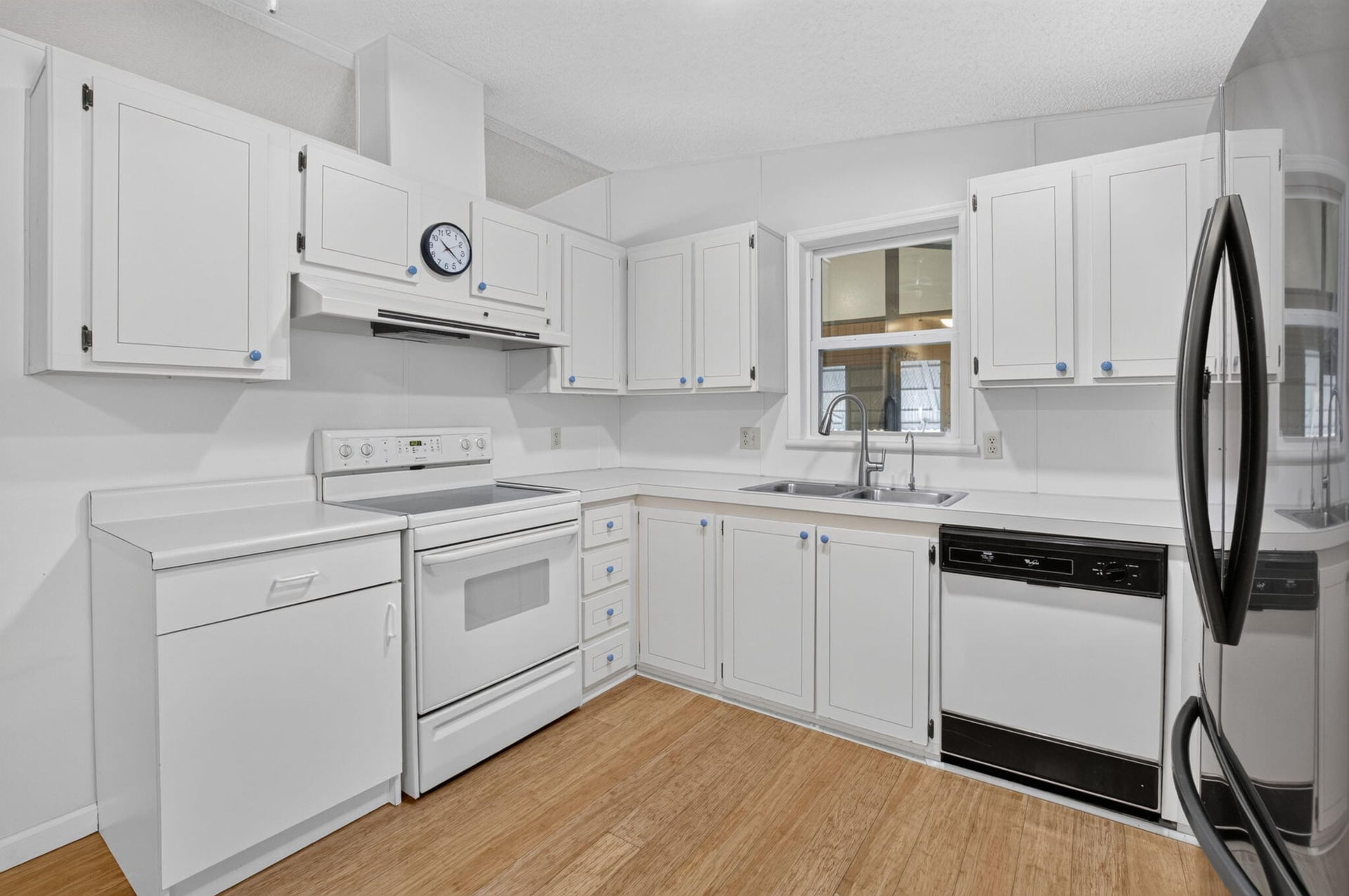 Residence photo 3