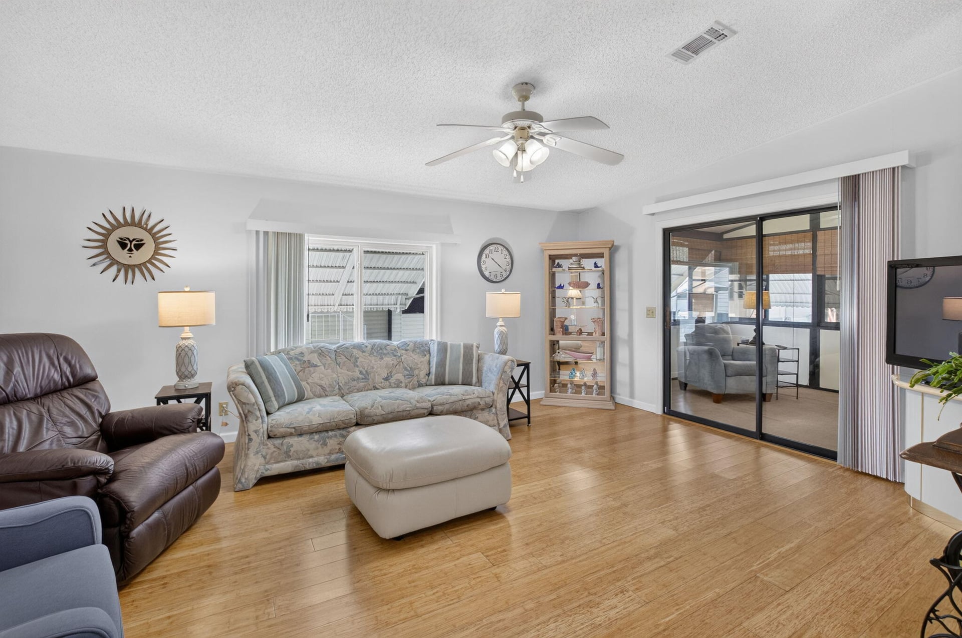 Residence photo 6