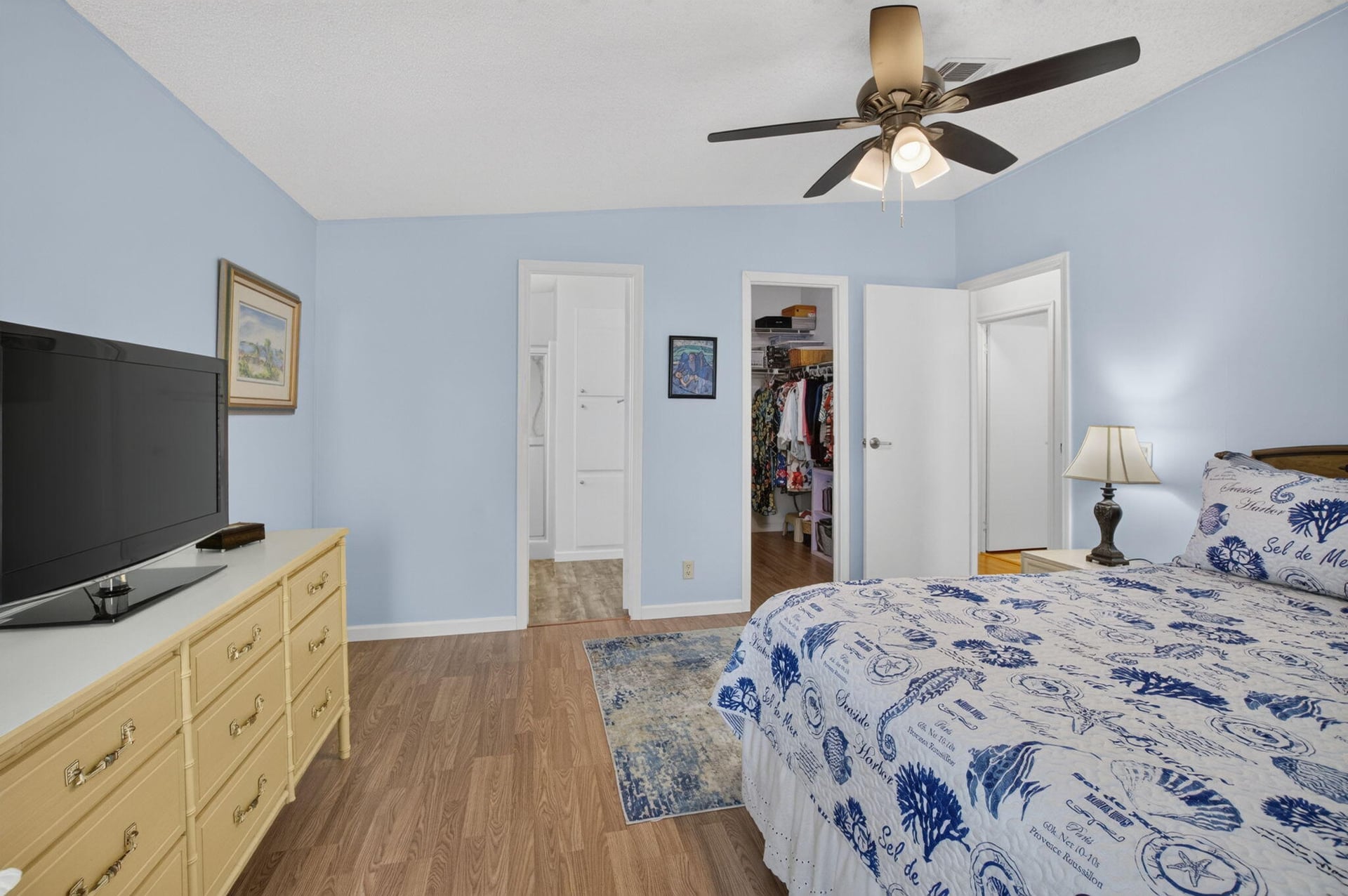 Residence photo 11