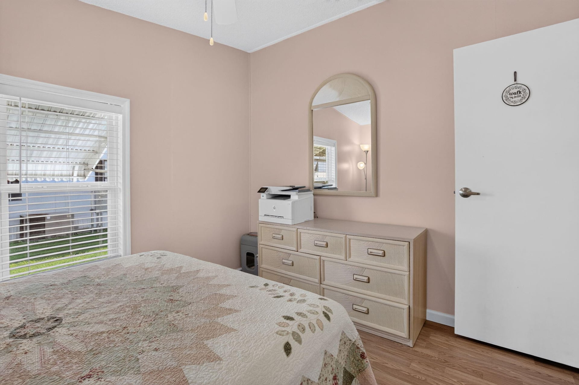 Residence photo 16
