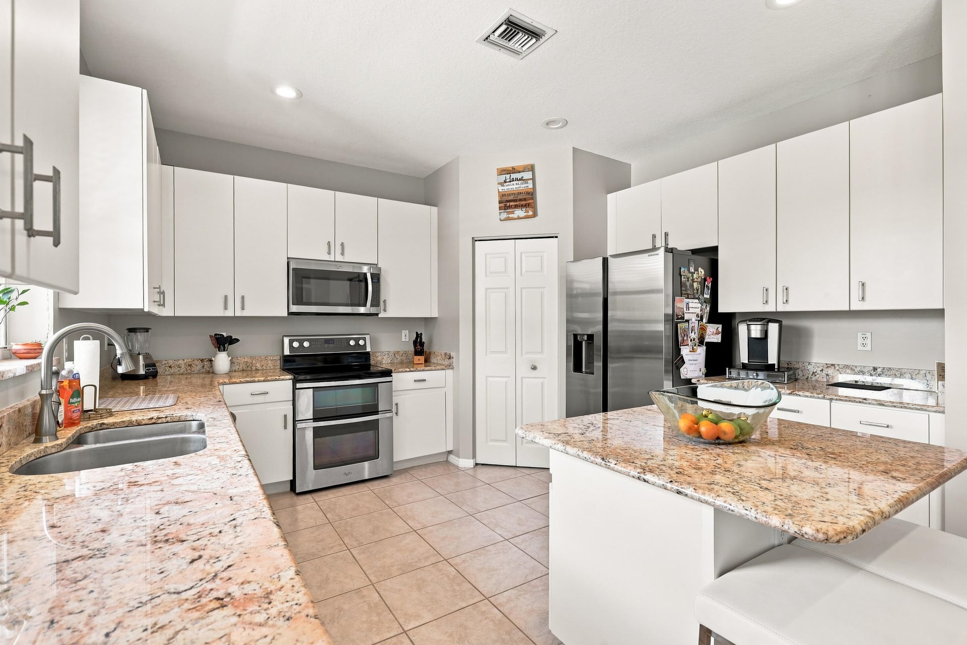 Residence photo 12