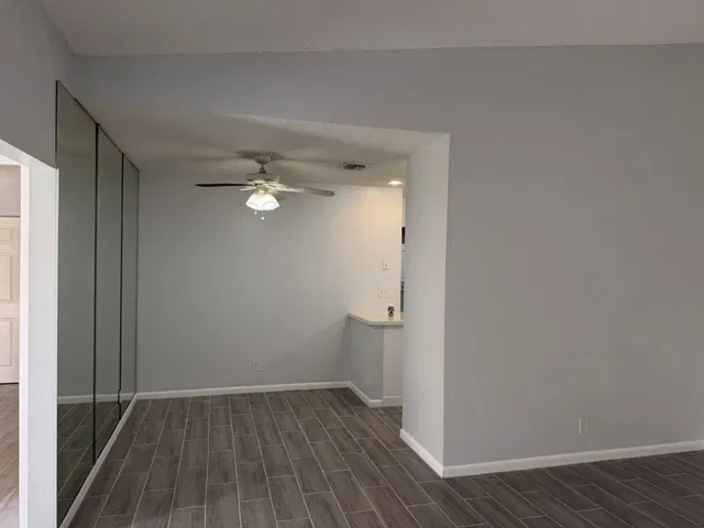 Residence photo 7