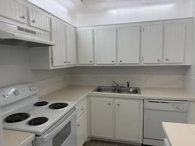 Residence photo 10