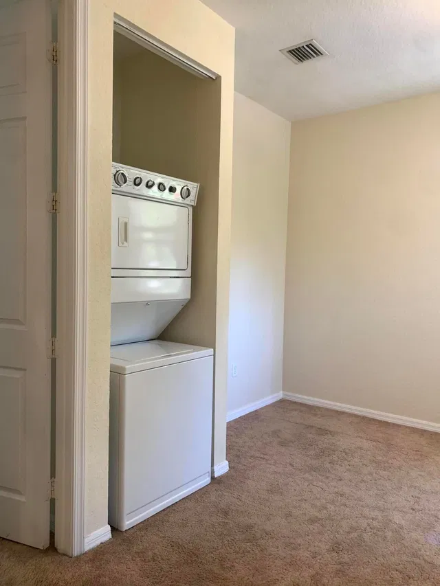 Unit 101 photo 29