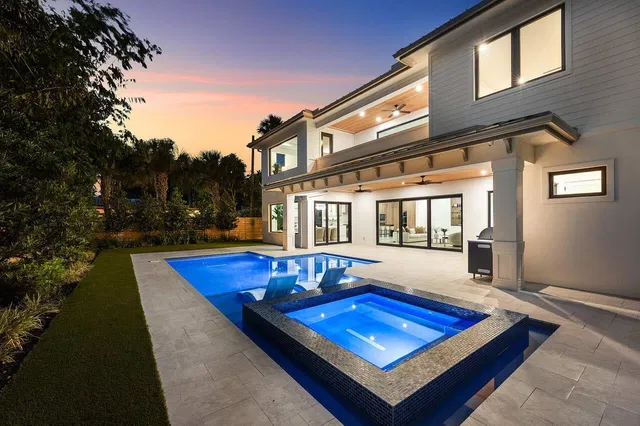Residence photo 5