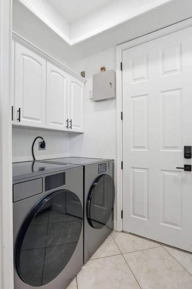 Residence photo 53