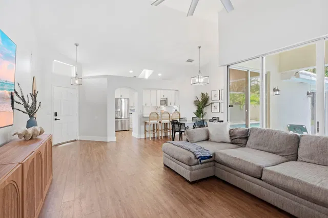 Residence photo 5