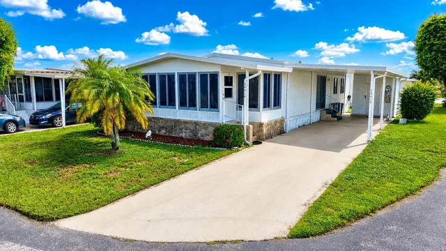 Residence photo 2