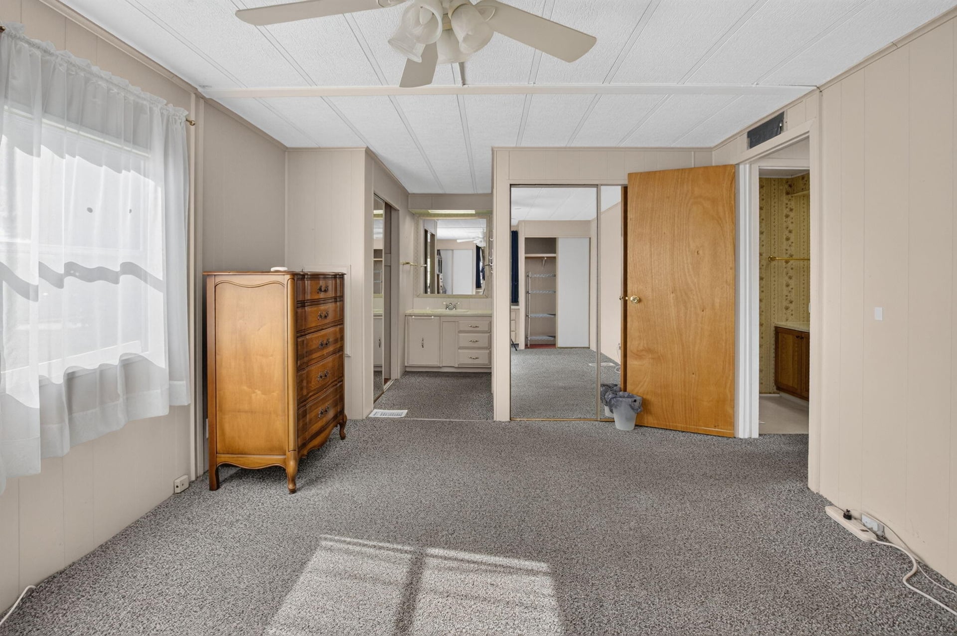 Residence photo 15