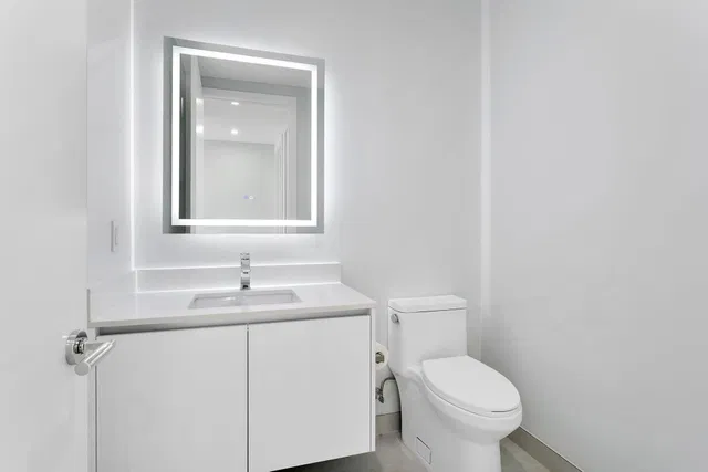 Nautilus 220 Unit 2223 photo 5