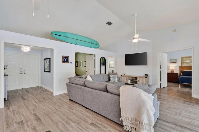 Residence photo 6