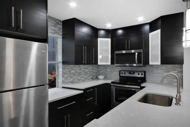 Residence photo 3