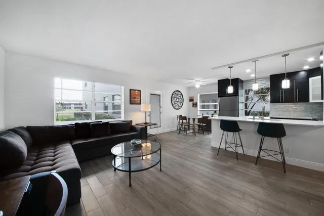 Residence photo 14