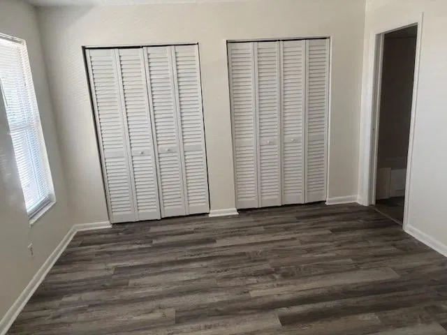 Unit 223 photo 11