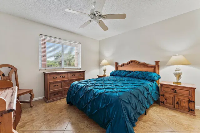 Unit c203 photo 7