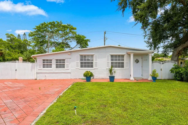 Residence photo 4