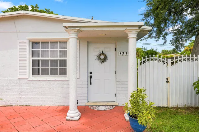 Residence photo 5