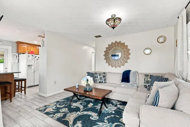 Residence photo 6