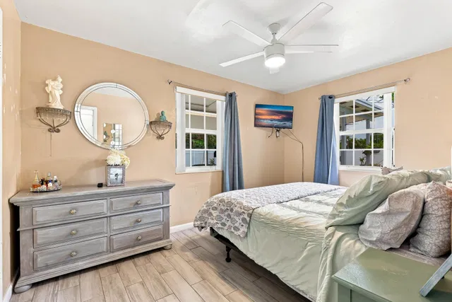 Residence photo 12