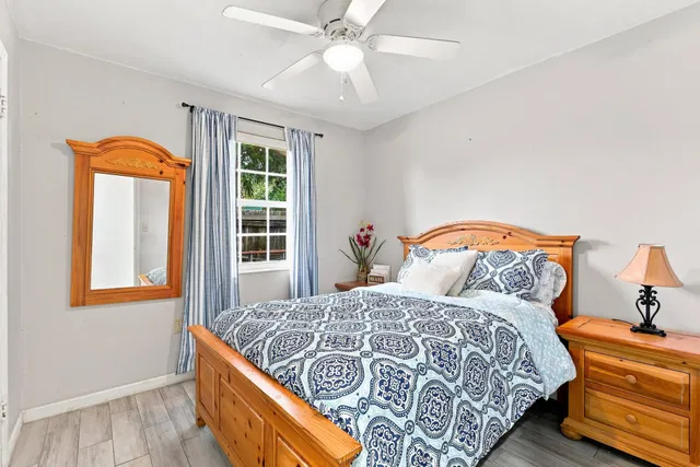 Residence photo 16
