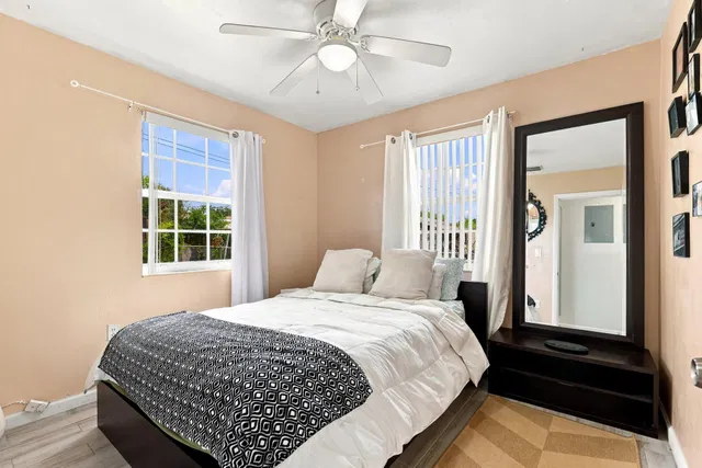 Residence photo 18