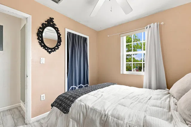 Residence photo 19